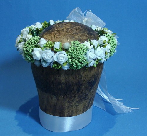 Wianek Linda- kokarda z szyfonu