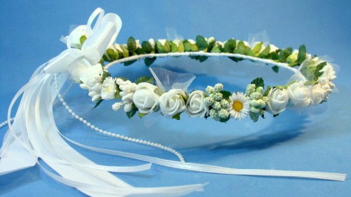 Wianek  Cyntia. Wersja z kokardą atłasową .